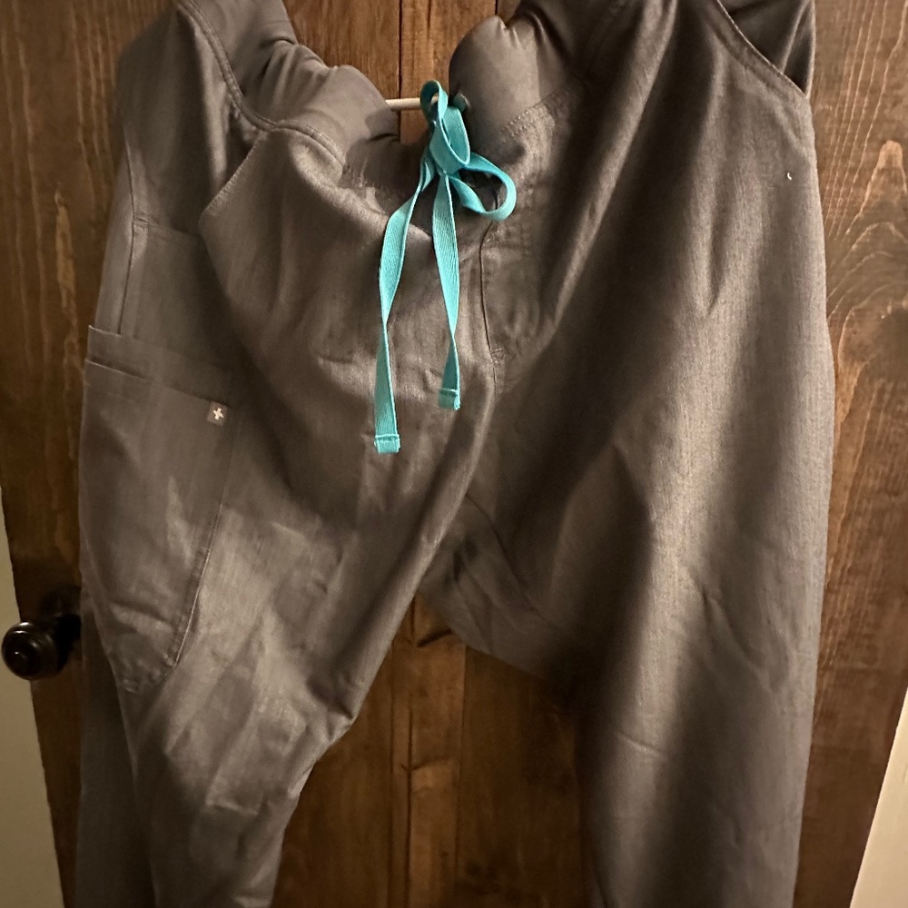 Figs scrub pants